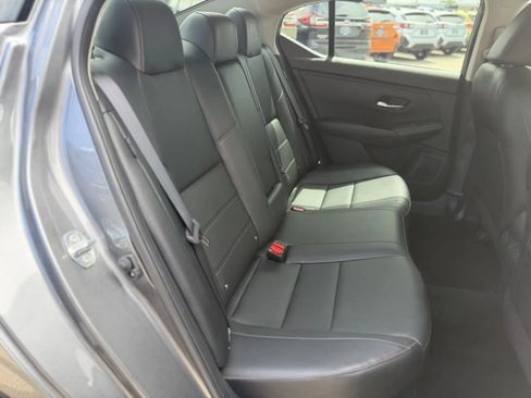 Used 2023 Nissan Sentra SR w/ SR Premium Package FWD image 18