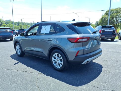 Certified 2025 Ford Escape Active w/ Cold Weather Package FWD image 6