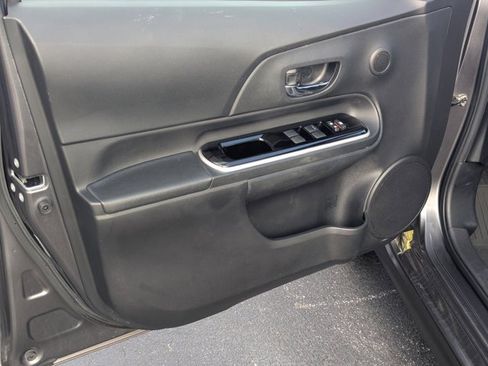 Used 2018 Toyota Prius C Two image 10