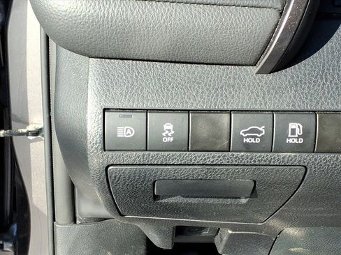 Used 2024 Toyota Camry SE image 22