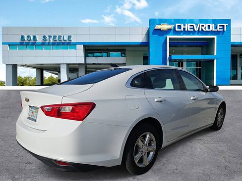 Used 2023 Chevrolet Malibu LS image 4
