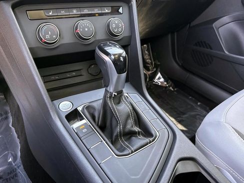 Used 2022 Volkswagen Taos SE image 27