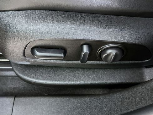 Used 2019 GMC Acadia Denali FWD image 24