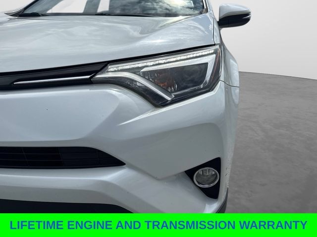 Used 2018 Toyota RAV4 Limited FWD image 10