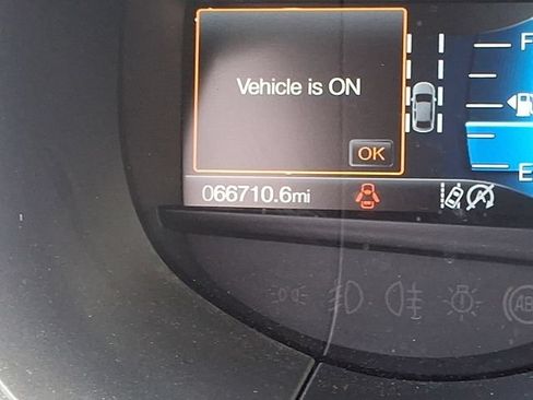 Used 2020 Ford Edge Titanium AWD/4WD image 22