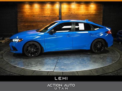 Used 2024 Honda Civic Sport image 1