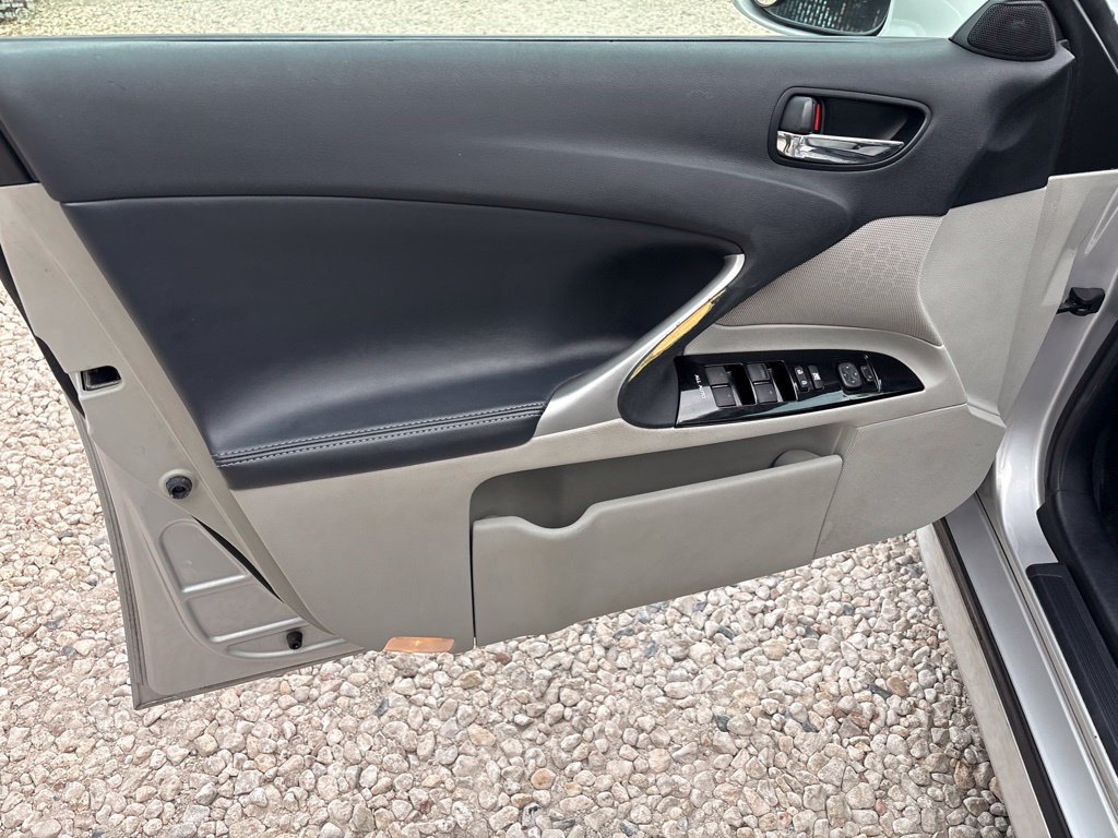 Used 2012 Lexus IS 250 RWD image 12
