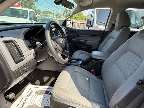 Used 2017 Chevrolet Colorado W/T image 15