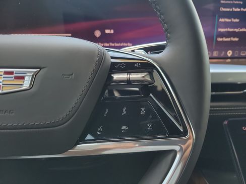 Certified 2025 Cadillac Escalade Sport Platinum AWD/4WD image 30