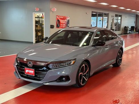 Used 2022 Honda Accord Sport image 7