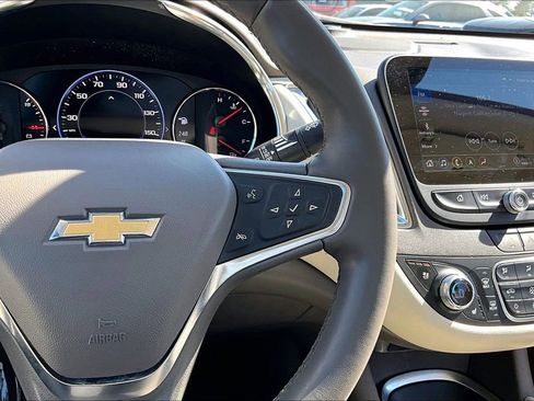Used 2024 Chevrolet Malibu LT FWD image 12