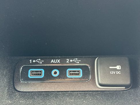Used 2021 Jeep Grand Cherokee Limited AWD/4WD image 34