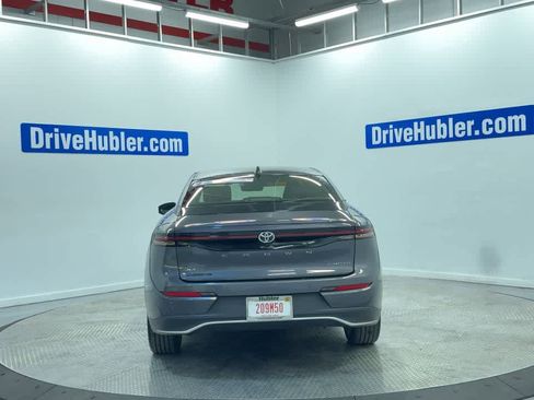 Used 2023 Toyota Crown XLE image 2