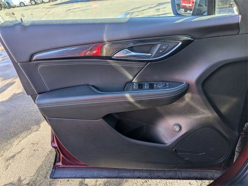 Used 2023 Buick Envision Preferred w/ Sport Touring Package image 11