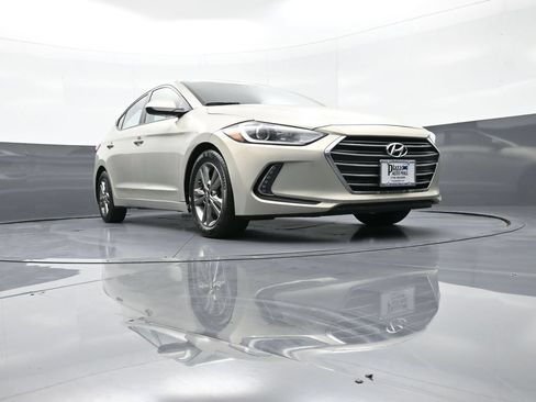 Used 2017 Hyundai Elantra Value Edition w/ Cargo Package FWD image 27