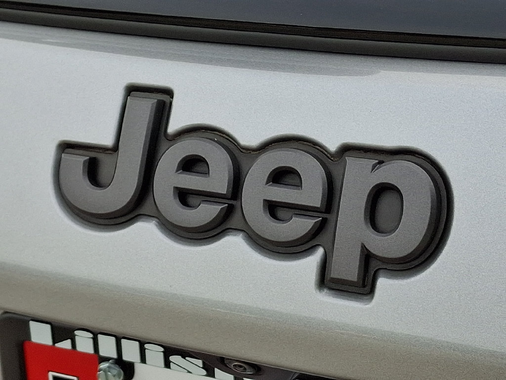 Used 2023 Jeep Compass High Altitude AWD/4WD image 34