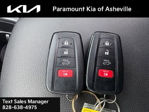 Used 2024 Toyota RAV4 SE w/ Convenience Package AWD/4WD image 26