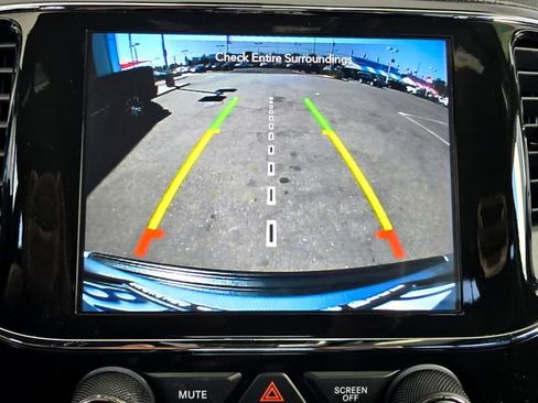 Certified 2021 Jeep Grand Cherokee Laredo X image 10