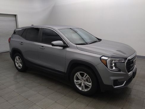 Used 2024 GMC Terrain SLE FWD image 11