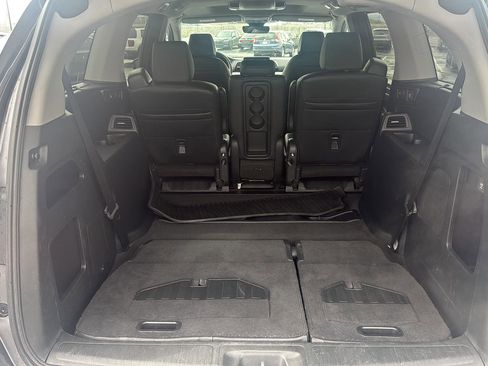 Certified 2024 Honda Odyssey Touring image 11