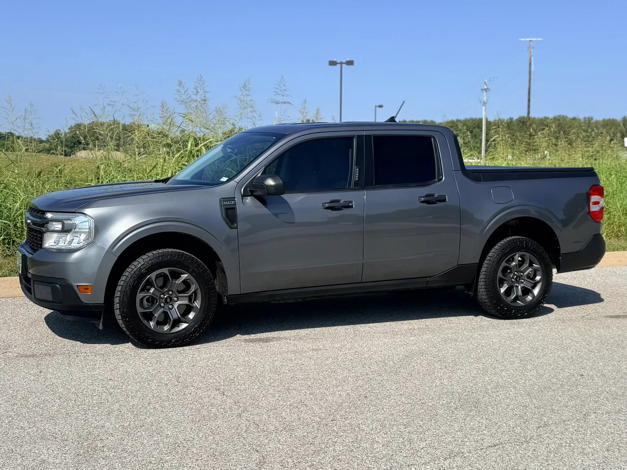 Used 2022 Ford Maverick XLT FWD image 12
