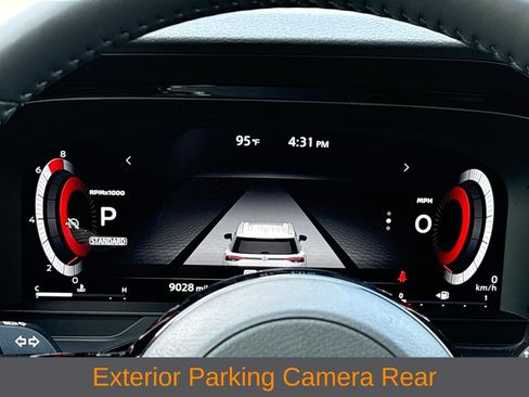 Used 2025 Nissan Pathfinder Platinum FWD image 9