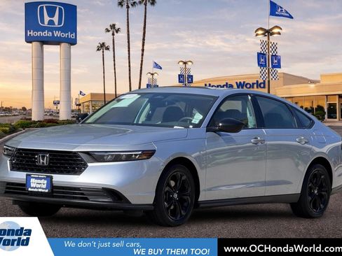 Certified 2025 Honda Accord SE image 1