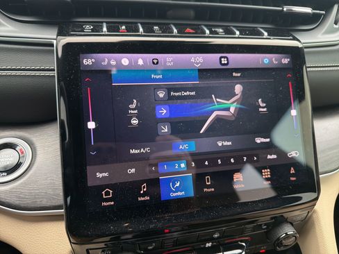 Used 2024 Jeep Grand Cherokee L Limited w/ Trailer Tow Package image 12