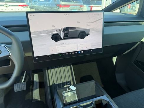 Used 2026 Tesla Cybertruck AWD Crew Cab image 16