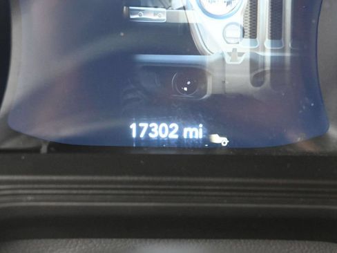 Used 2025 Jeep Wrangler Unlimited Sport AWD/4WD image 18