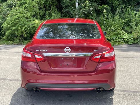 Used 2017 Nissan Altima 2.5 SV FWD image 4