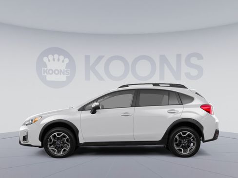 Used 2016 Subaru Crosstrek 2.0i Limited AWD/4WD image 2