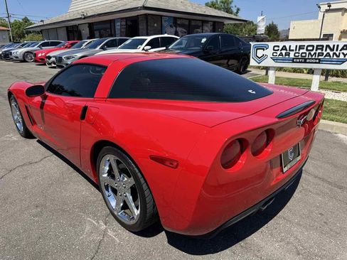 Used 2007 Chevrolet Corvette Coupe w/ Preferred Equipment Group image 3