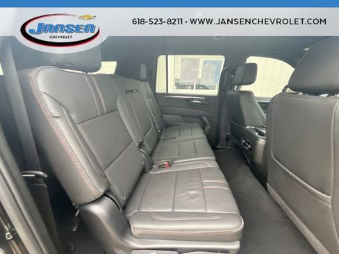 Used 2025 Chevrolet Suburban RST image 26