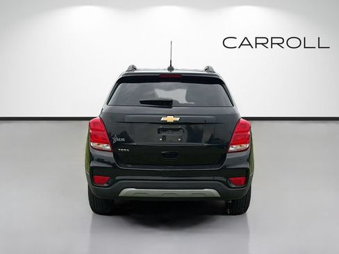 Used 2021 Chevrolet Trax LT w/ LT Convenience Package FWD image 4