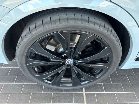 Used 2023 BMW X7 M60i w/ Executive Package AWD/4WD image 5