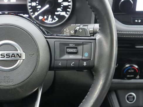 Used 2021 Nissan Rogue SL w/ Premium Package image 20