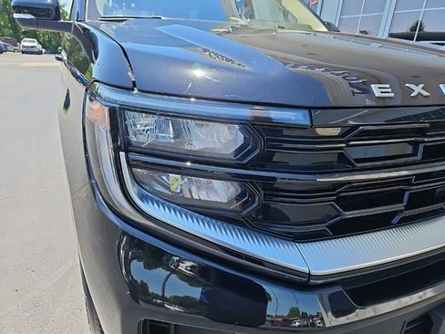 Used 2025 Ford Expedition Platinum AWD/4WD image 7