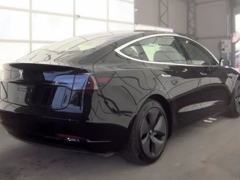 Used 2018 Tesla Model 3 Long Range RWD image 3