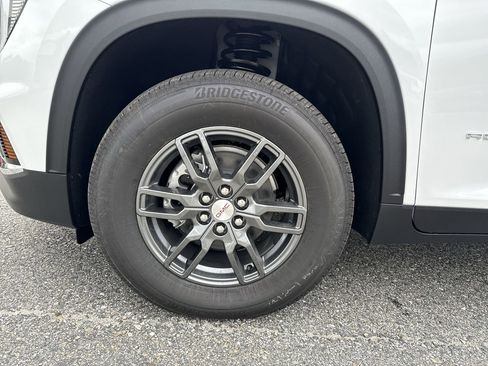 New 2025 GMC Acadia Elevation image 68