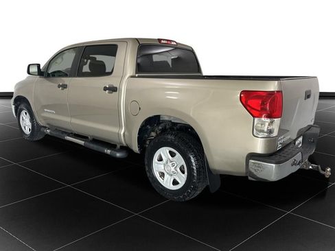 Used 2008 Toyota Tundra 4x4 CrewMax w/ Tow Pkg image 3