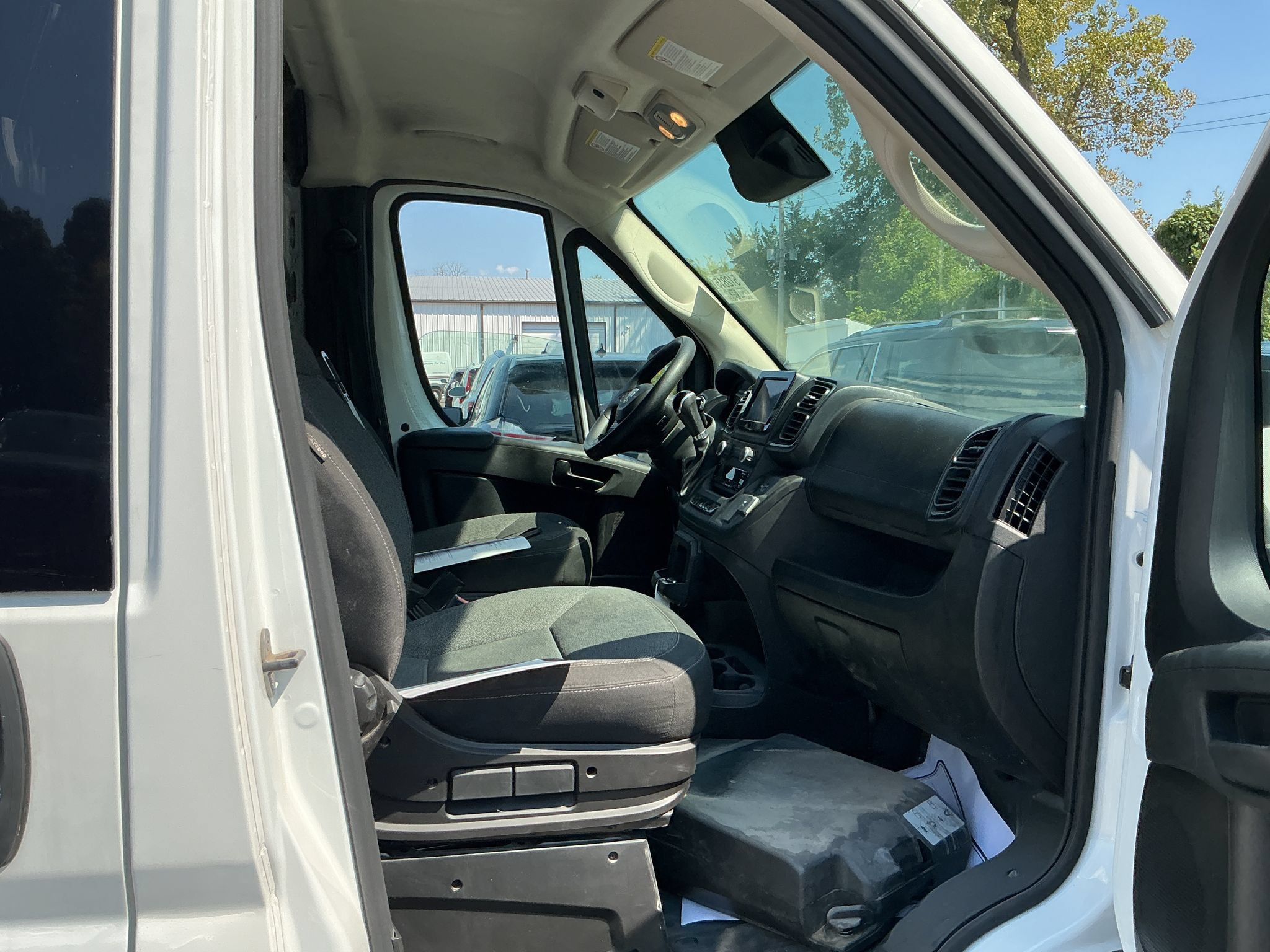 Used 2023 RAM ProMaster 3500 FWD image 6