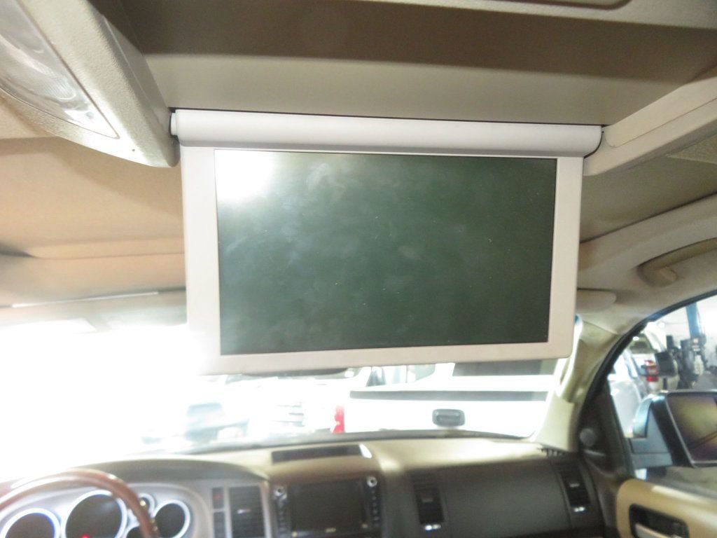 Used 2011 Toyota Sequoia Platinum AWD/4WD image 42