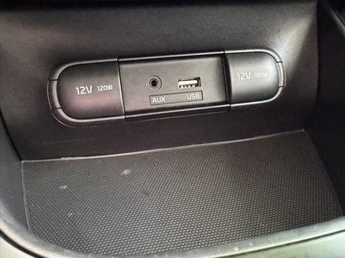 Used 2019 Kia Soul image 22