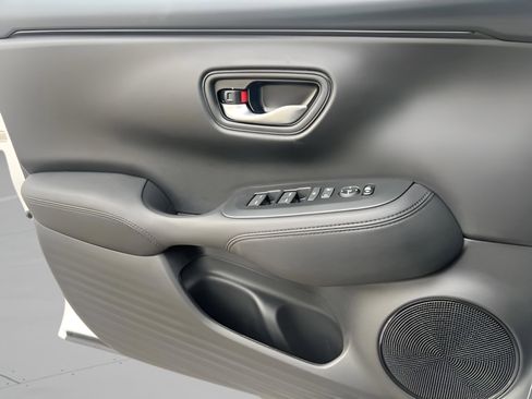 New 2026 Honda HR-V LX image 18