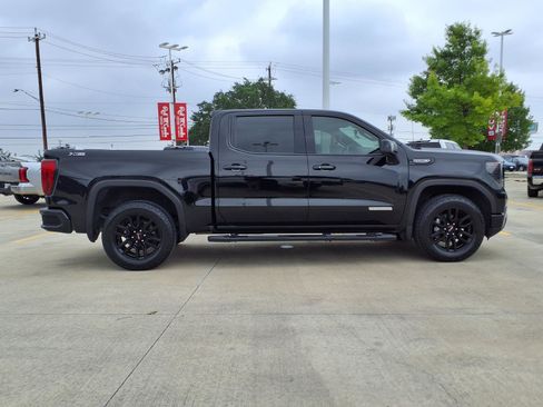 Used 2023 GMC Sierra 1500 Elevation w/ Elevation Premium Package AWD/4WD image 4