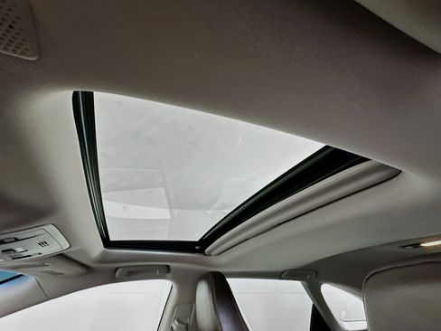 Used 2018 Lexus RX 350L w/ Premium Package image 27