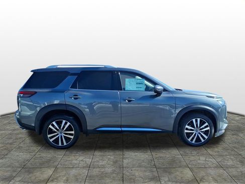New 2025 Nissan Pathfinder Platinum w/ Cargo Package image 2