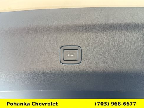 Used 2025 Chevrolet Suburban High Country AWD/4WD image 36