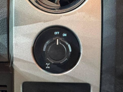 Used 2012 Ford F150 XLT w/ XLT Chrome Pkg RWD image 27